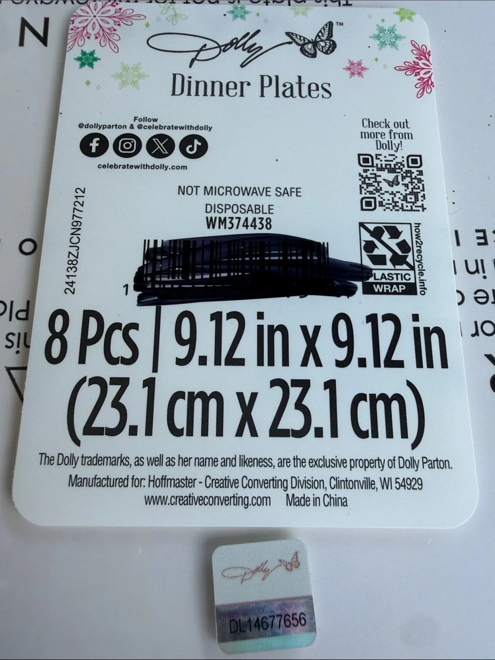 New Sealed DOLLY PARTON Metallic Stripe Christmas Plates 9.12x9.12” 8 pack